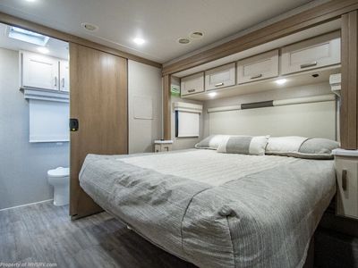 2026 Thor Motor Coach Inception - Photo 32