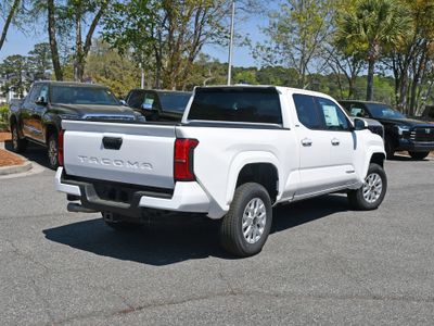 2026 Toyota Tacoma - Photo 2