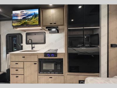 2026 Grand Design Lineage Series M - Photo 5