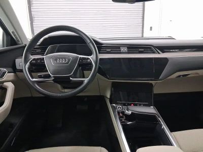 2026 2024 Q8 e-tron SUV - Photo 4