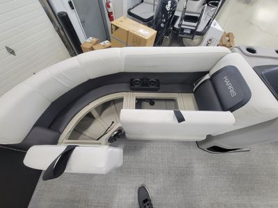 2025 Harris Flotebote Cruiser 210 - Photo 21