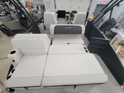 2025 Harris Flotebote Cruiser 210 - Photo 11