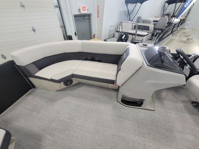 2025 Harris Flotebote Cruiser 210 - Photo 20