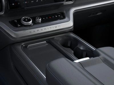 2026 Ford Expedition - Photo 15