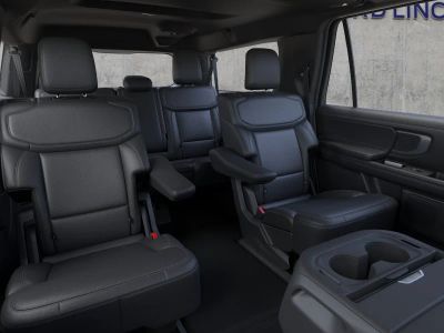 2026 Ford Expedition - Photo 11