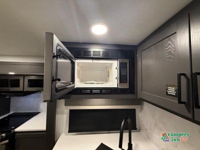 2026 Forest River RV Rockwood Ultra Lite — photo 38 view