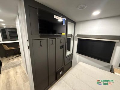 2026 Forest River RV Rockwood Ultra Lite — photo 42 view