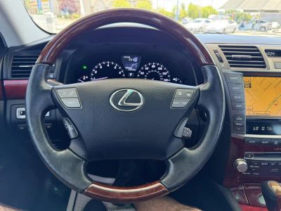 2012 Lexus LS 460 - Photo 18