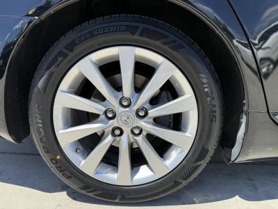 2012 Lexus LS 460 - Photo 10