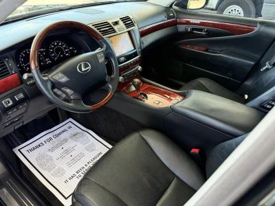 2012 Lexus LS 460 - Photo 11
