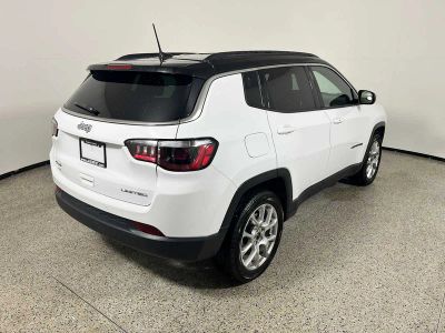 2025 Jeep Compass — detail view