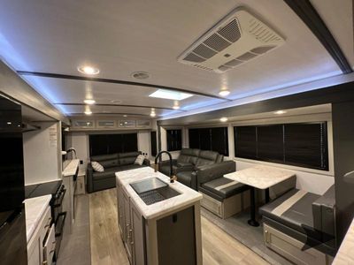 2024 Forest River RV Wildwood Heritage Glen - Photo 11