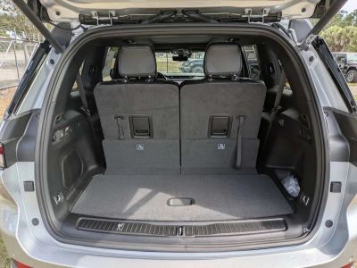 2026 Jeep Grand Cherokee L — photo 12 view