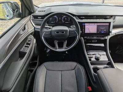 2026 Jeep Grand Cherokee L — photo 18 view