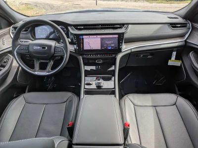 2026 Jeep Grand Cherokee L — photo 17 view