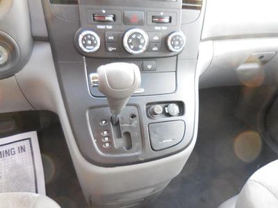 2014 Kia Sedona - Photo 19