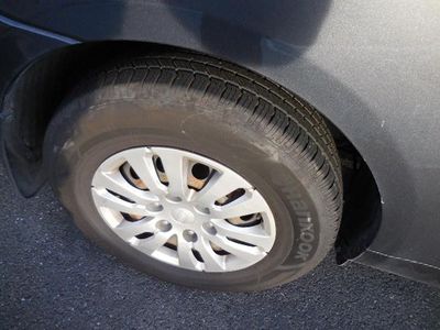 2014 Kia Sedona - Photo 24