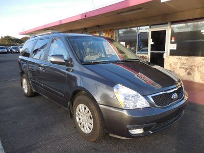 2014 Kia Sedona - Photo 1