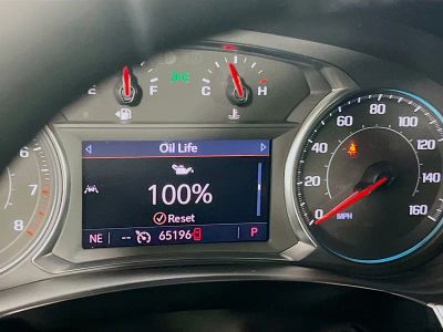 2023 Chevrolet Traverse — photo 11 view