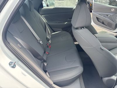 2026 Hyundai Elantra - Photo 17