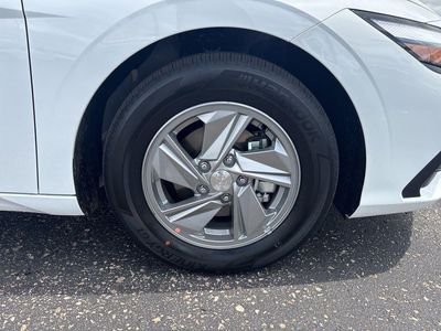 2026 Hyundai Elantra - Photo 25