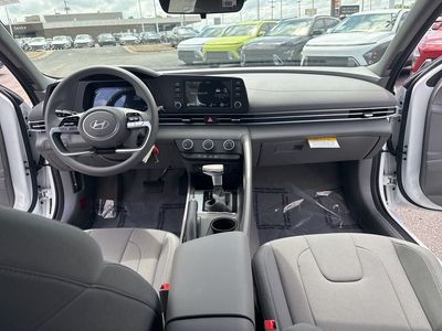 2026 Hyundai Elantra - Photo 18