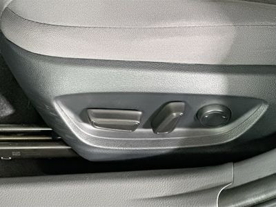 2023 Toyota Camry - Photo 13