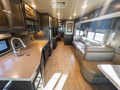 2017 Tiffin ALLEGRO - Photo 5