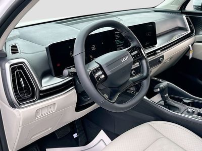 2026 Kia Sorento — photo 9 view