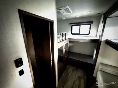 2023 Grand Design Solitude S-Class - Photo 12