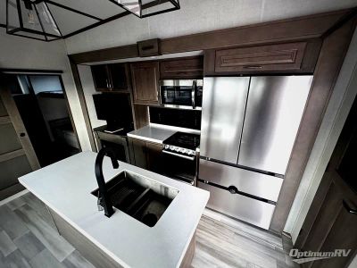 2023 Grand Design Solitude S-Class - Photo 4