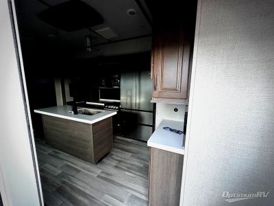2023 Grand Design Solitude S-Class - Photo 3