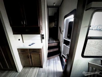 2023 Grand Design Solitude S-Class - Photo 16