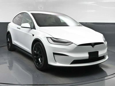 2023 Tesla Model X — detail view