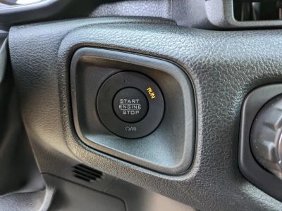 2024 Jeep Wrangler — photo 18 view