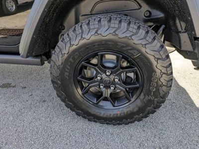 2024 Jeep Wrangler — photo 9 view