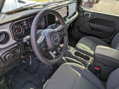 2024 Jeep Wrangler — photo 22 view