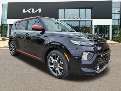 2020 Kia Soul GT-Line 2.0L in Cherry Black/Red Roof — front three-quarter view