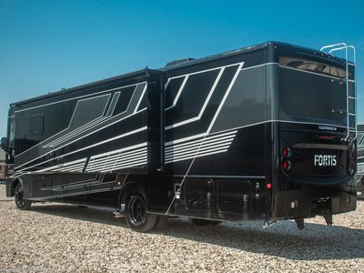 2026 Fleetwood Fortis - Photo 2