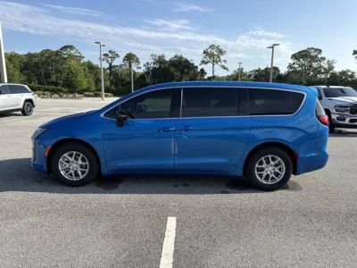 2027 Chrysler Pacifica — detail view