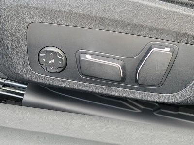 2026 BMW 2 Series — photo 15 view