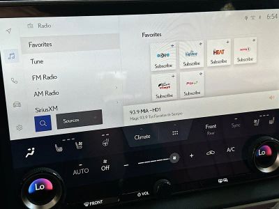 2024 Lexus RX — photo 14 view