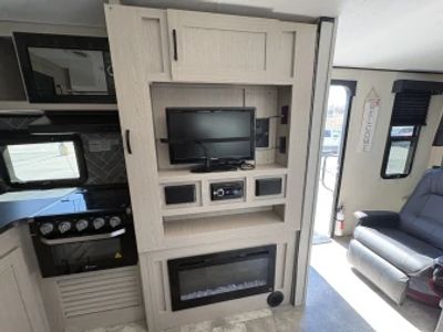 2022 Coachmen Apex Ultra-Lite - Photo 23