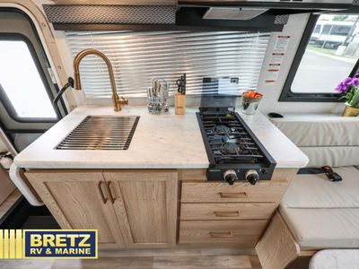 2026 Thor Motor Coach Four Winds — photo 16 view
