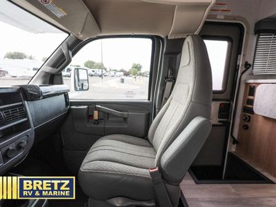 2026 Thor Motor Coach Four Winds — photo 10 view