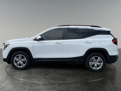 2022 GMC Terrain — detail view