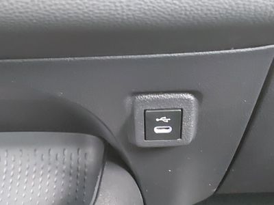 2024 Toyota Corolla — photo 17 view