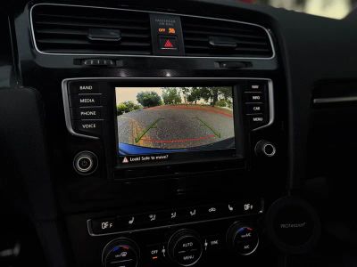 2016 Volkswagen Golf GTI — photo 21 view