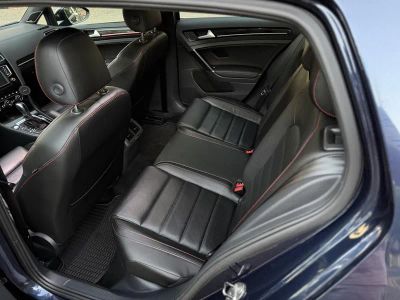2016 Volkswagen Golf GTI — photo 15 view