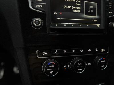 2016 Volkswagen Golf GTI — photo 22 view